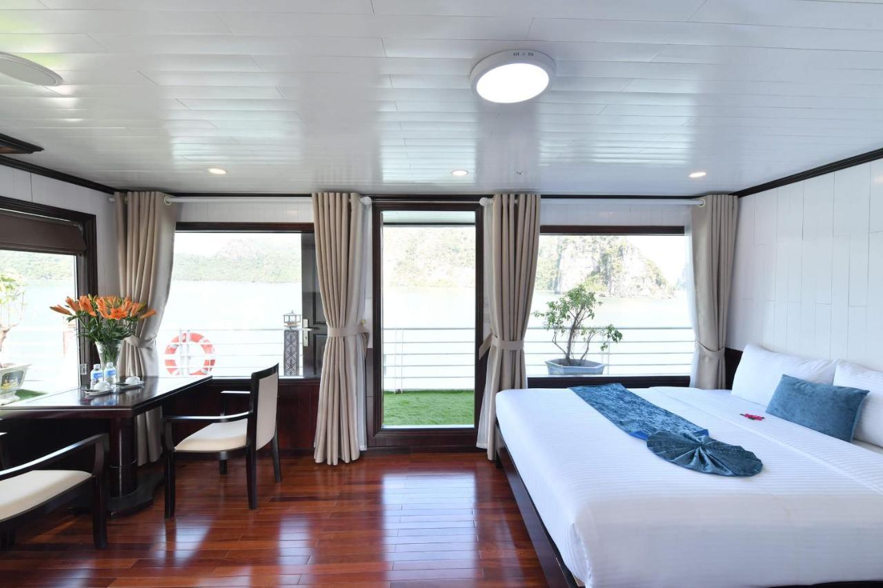 Готель Halong Sapphire Cruise Nan Giang Екстер'єр фото