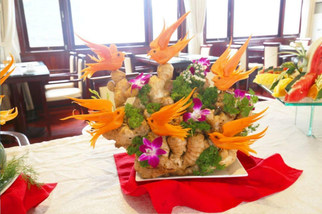 Готель Halong Sapphire Cruise Nan Giang Екстер'єр фото