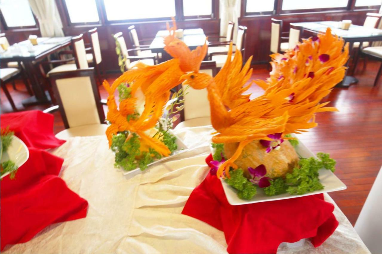 Готель Halong Sapphire Cruise Nan Giang Екстер'єр фото